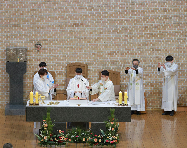 045ec007b0c7a03f12024ebeafb11d96_1643546265_2188.jpg 045ec007b0c7a03f12024ebeafb11d96_1643546265_2188.jpg