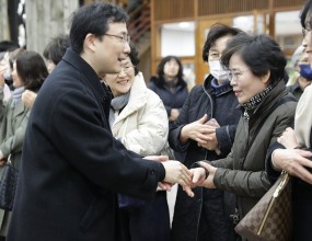 송영욱 프란치스코, 왕원동 대건안드레아신부님 환송과 유도마스 토마스아퀴나스, 홍용택 테오필로, 이재헌 임마누엘 신부님 환영 사진 올립니다.

추가 사진은 네이버카페 빛사모 목동성당 사진첩에서 감상하실 수 있습니다. 카페주소 https://cafe.naver.com/mtcpic